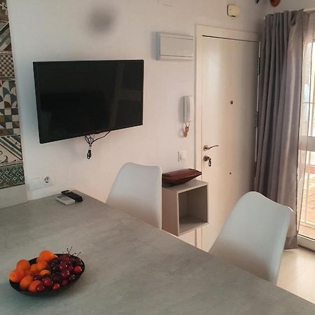 Beautiful Apartment With Terrace San Basilio Seville Luaran gambar