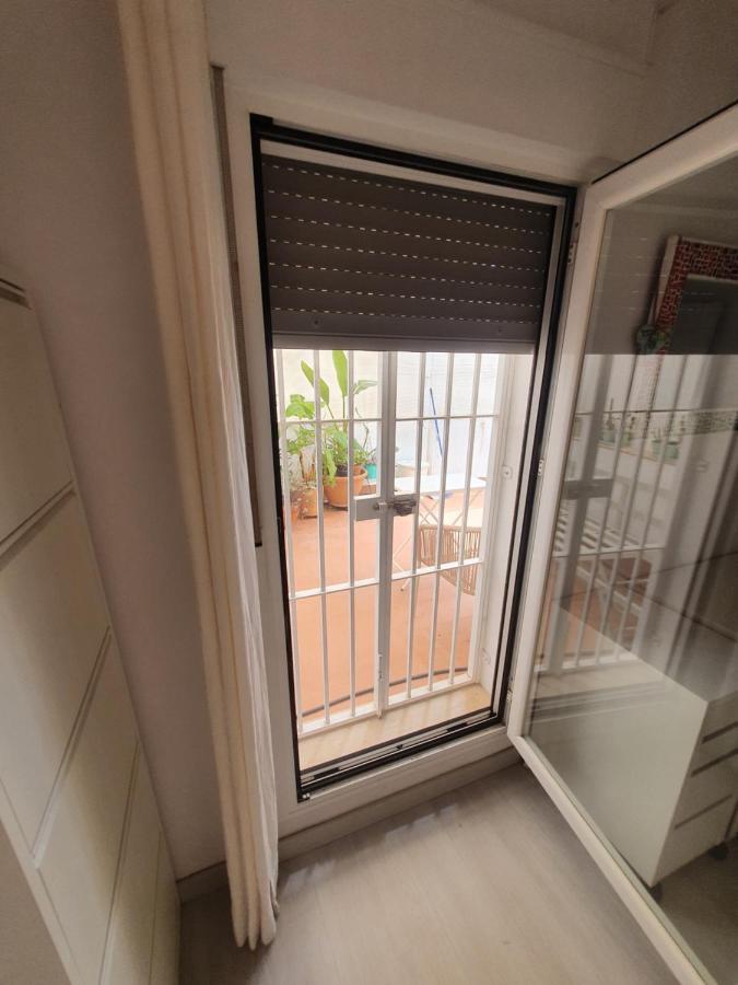 Beautiful Apartment With Terrace San Basilio Seville Luaran gambar