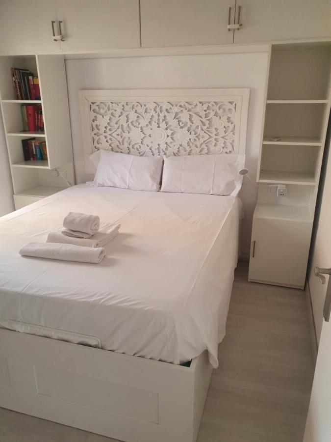 Beautiful Apartment With Terrace San Basilio Seville Luaran gambar